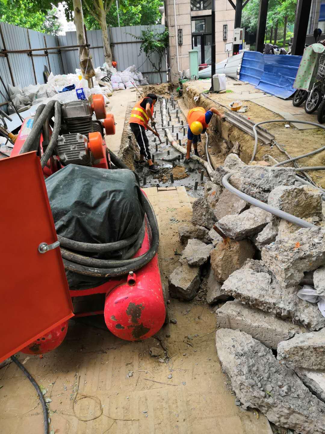 东宝地基加固解决房子的地基下沉问题