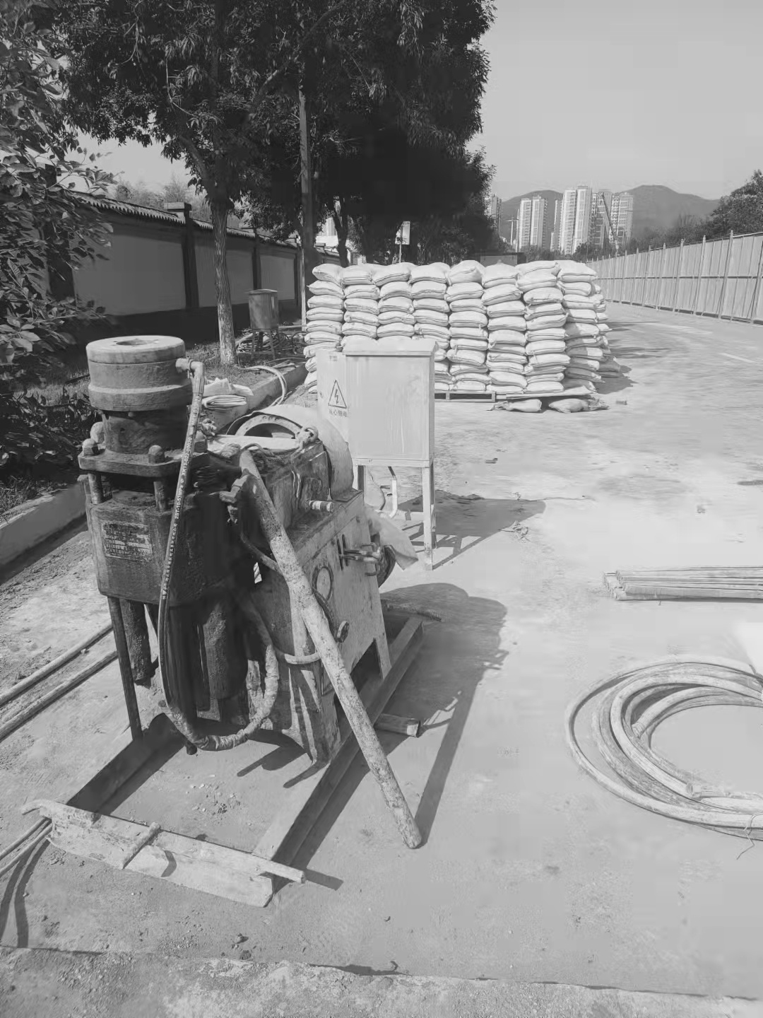东宝场区重载车疑难路基处理方案